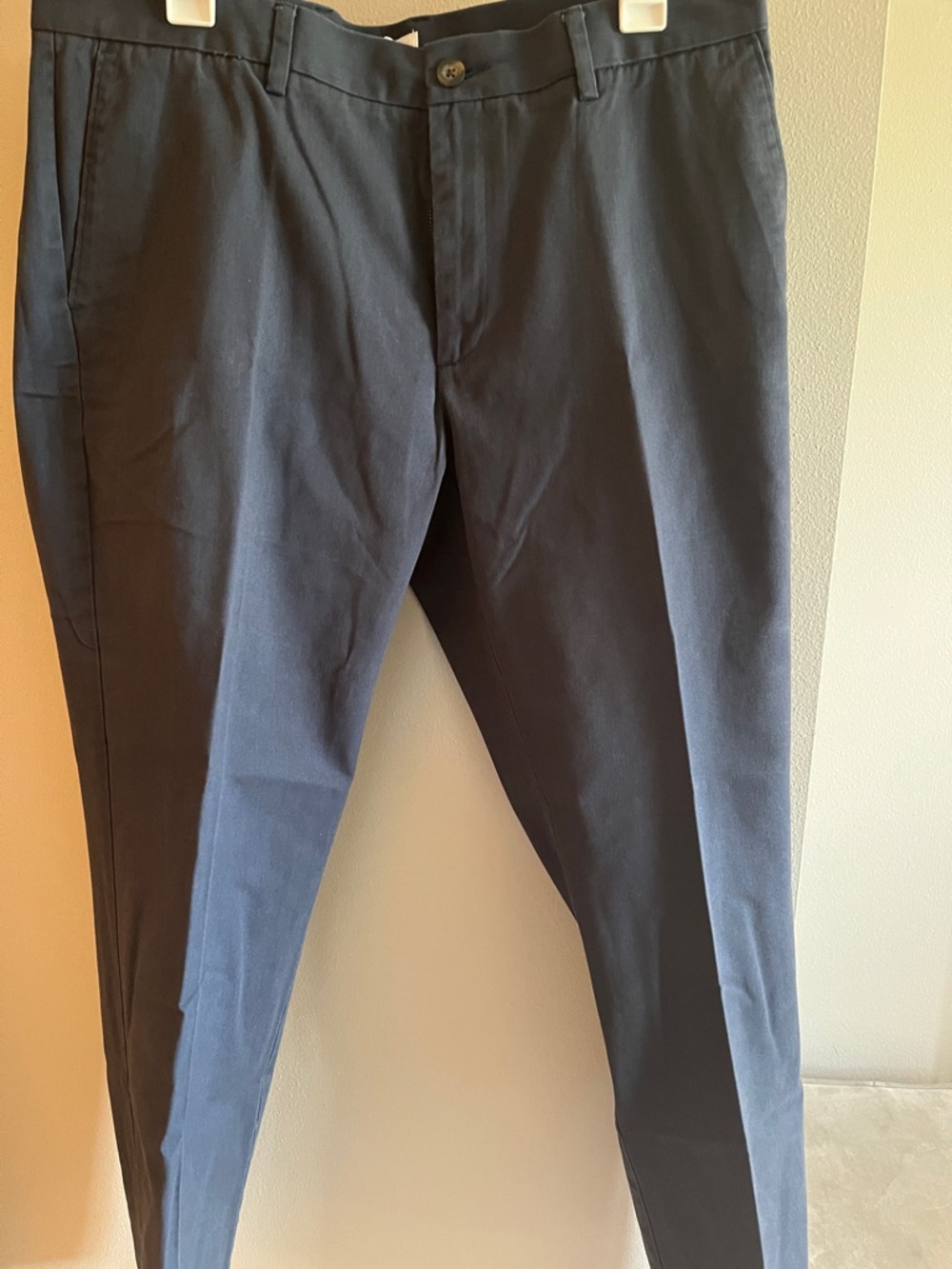 Amazon Essentials Men's Navy Chino Pants Slim Fit 36x32